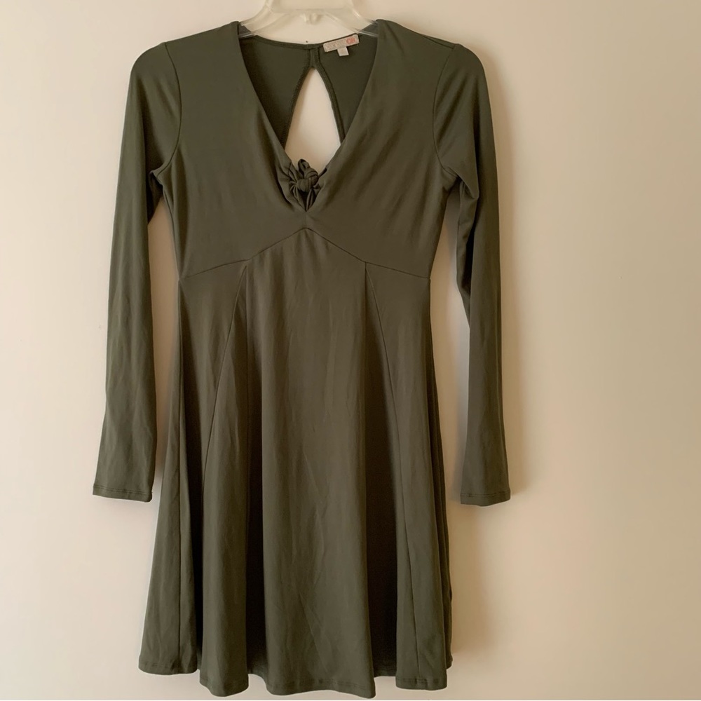 GB.  Olive color. Tie Front, long sleeve mini dress. Size Small. Cut out… - Picture 5 of 13